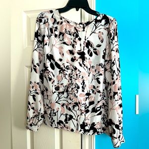 Long sleeve printed blouse